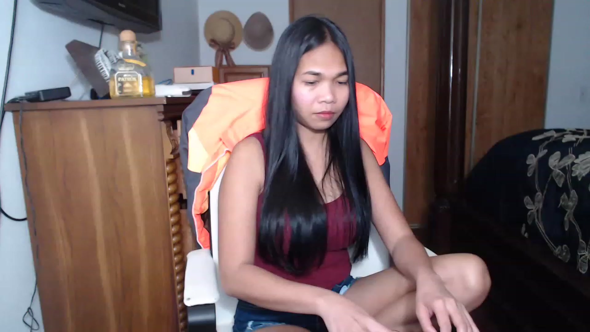 Gallery image thumbnail from Littlekai2023's myfreecams stream on, 04/27/2023, 01:37 image 1 of 20