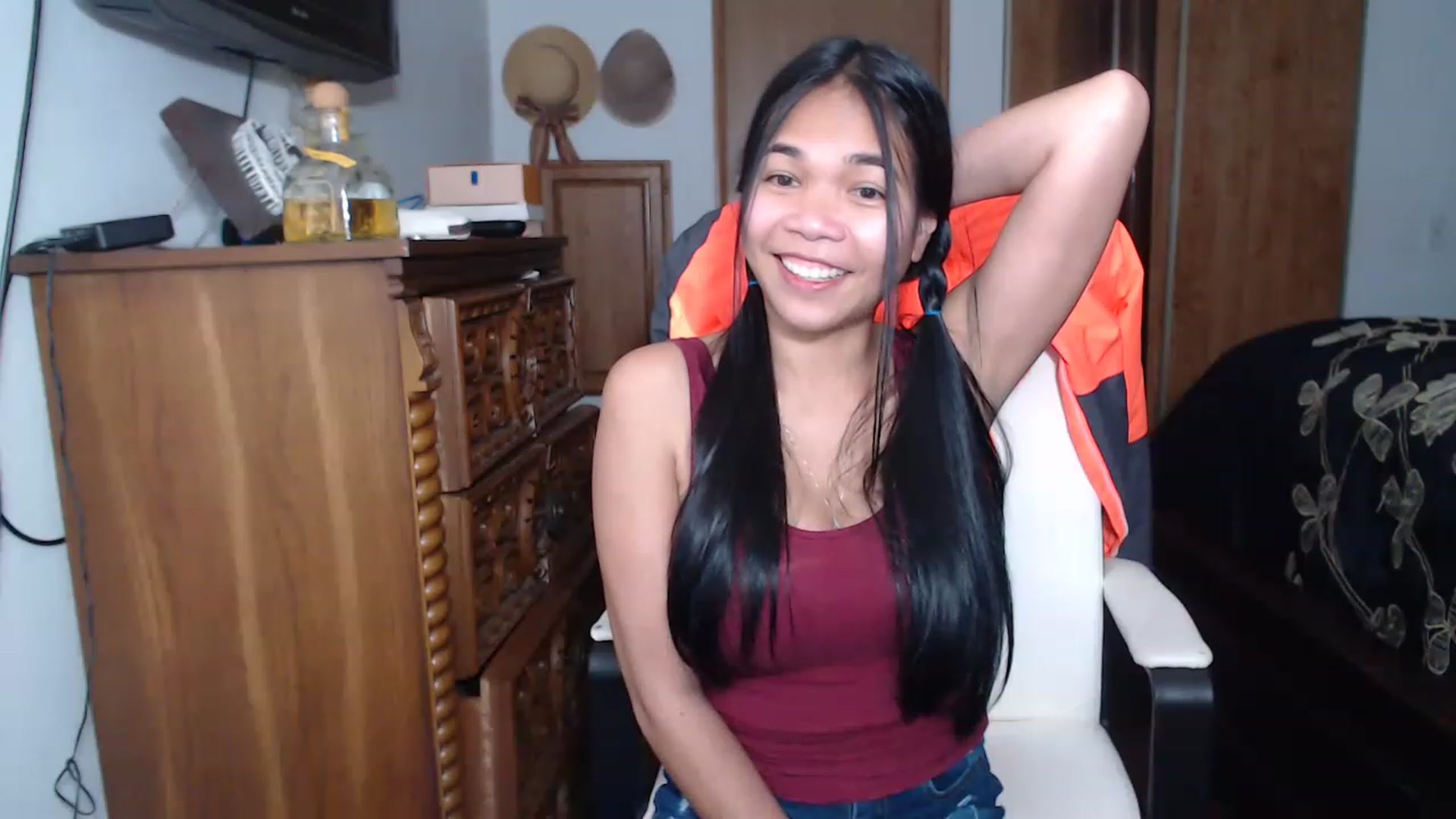 Gallery image thumbnail from Littlekai2023's myfreecams stream on, 04/27/2023, 01:37 image 10 of 20