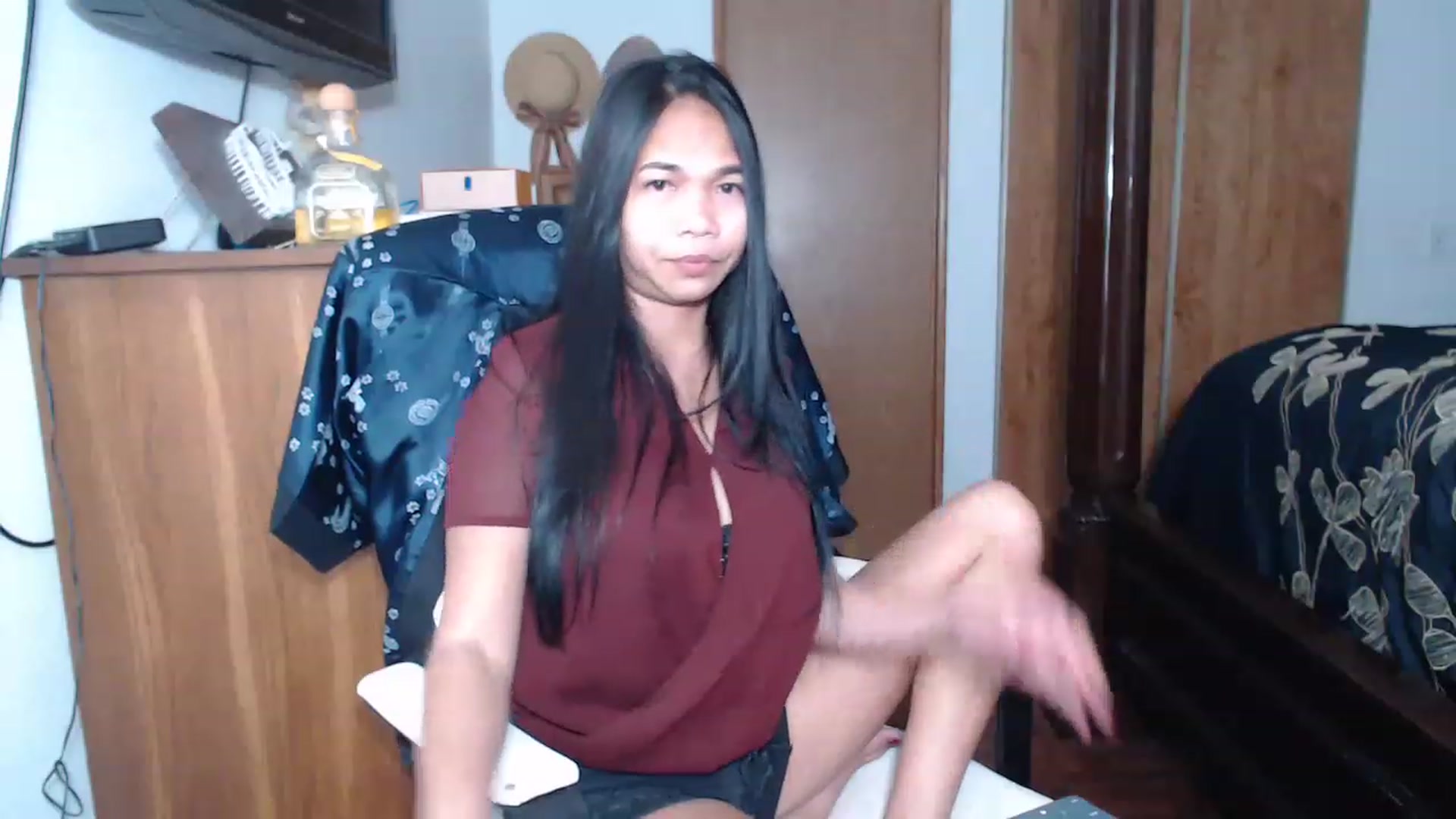 Gallery image thumbnail from Littlekai2023's myfreecams stream on, 04/28/2023, 02:27 image 16 of 20