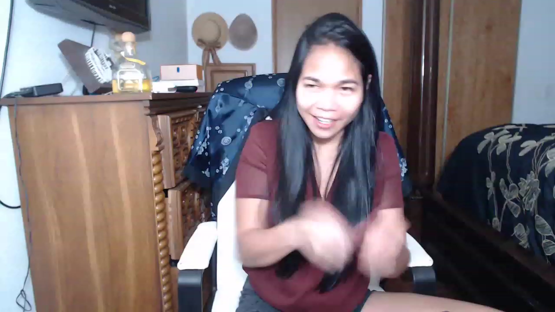 Gallery image thumbnail from Littlekai2023's myfreecams stream on, 04/28/2023, 03:49 image 10 of 20