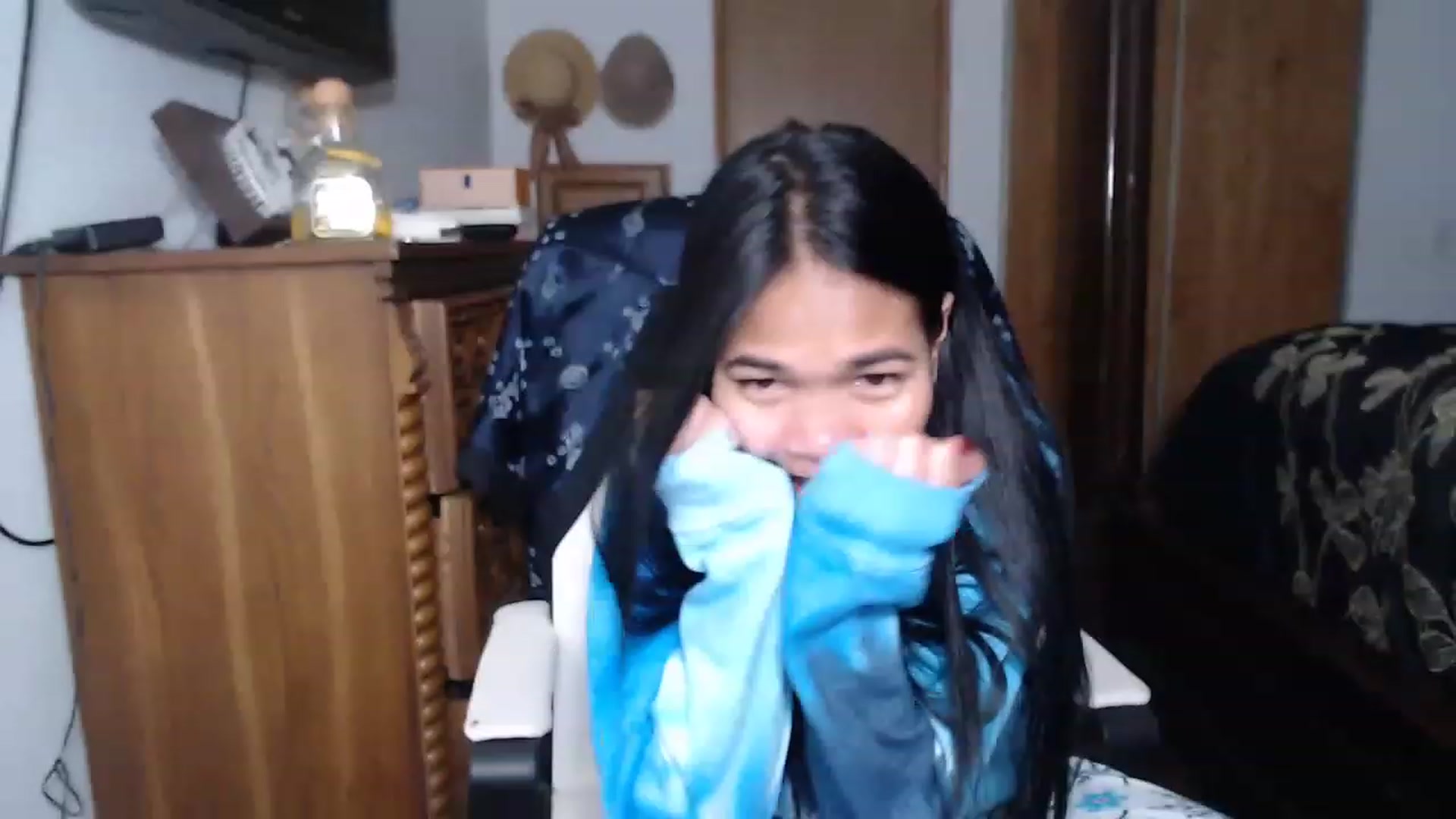 Gallery image thumbnail from Littlekai2023's myfreecams stream on, 04/28/2023, 03:49 image 18 of 20