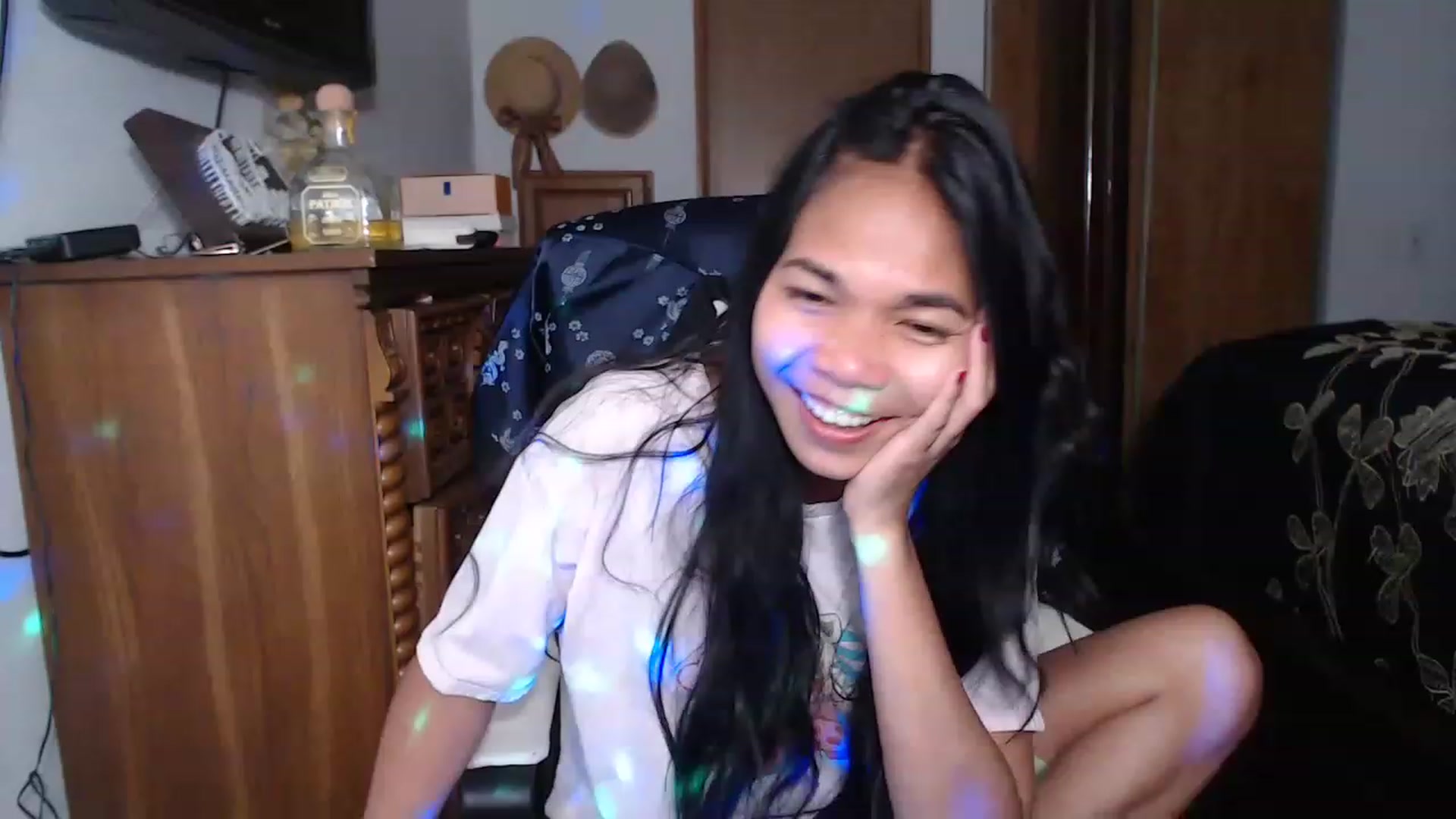 Gallery image thumbnail from Littlekai2023's myfreecams stream on, 04/30/2023, 04:51 image 8 of 20