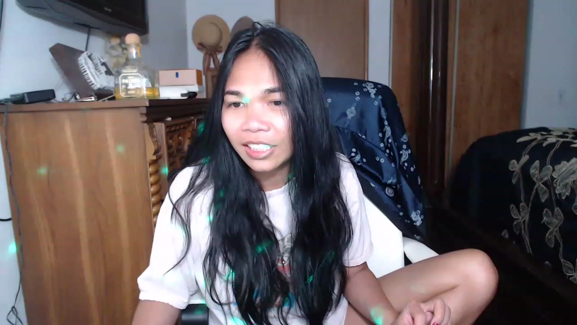 Gallery image thumbnail from Littlekai2023's myfreecams stream on, 04/30/2023, 04:51 image 10 of 20