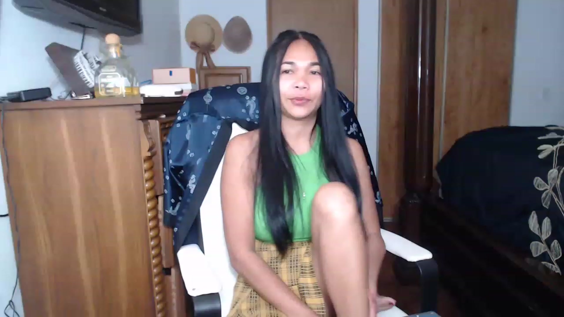 Gallery image thumbnail from Littlekai2023's myfreecams stream on, 04/30/2023, 22:23 image 2 of 20