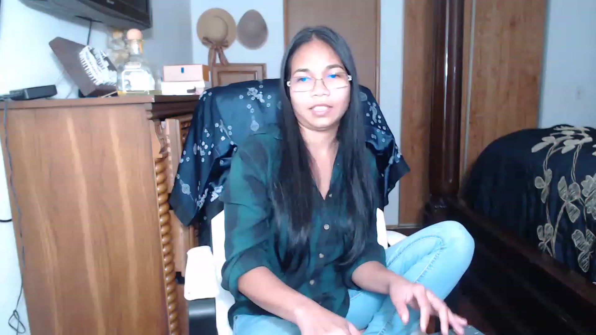 Gallery image thumbnail from Littlekai2023's myfreecams stream on, 05/02/2023, 23:44 image 9 of 20