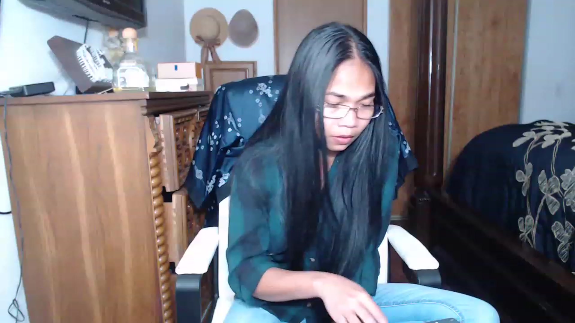 Gallery image thumbnail from Littlekai2023's myfreecams stream on, 05/02/2023, 23:44 image 8 of 20