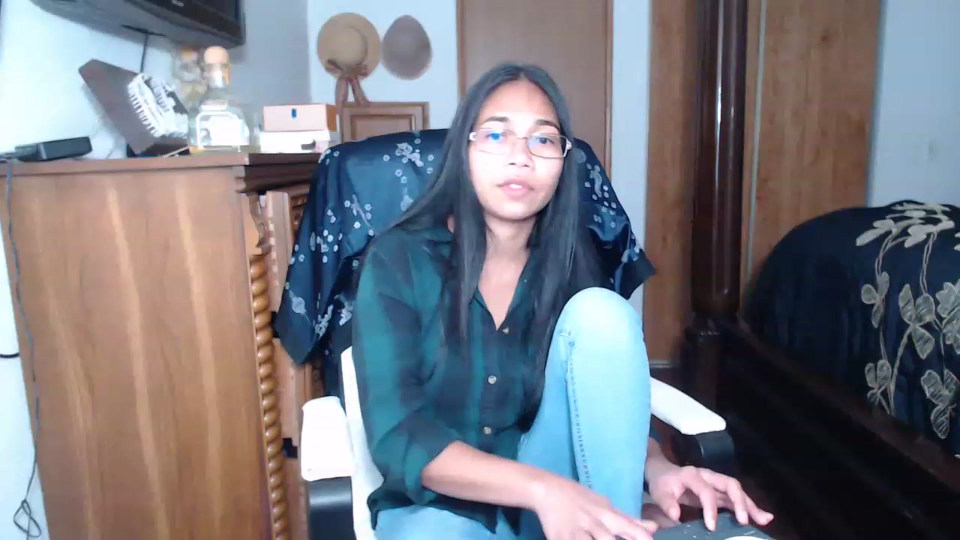 Gallery image thumbnail from Littlekai2023's myfreecams stream on, 05/02/2023, 23:44 image 11 of 20