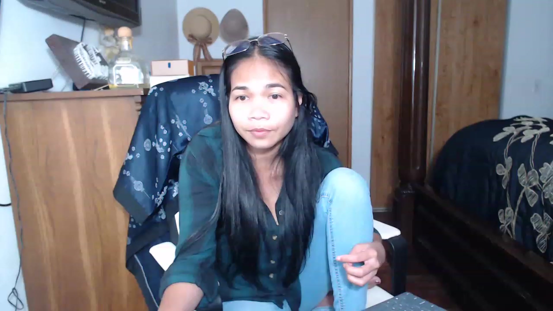 Gallery image thumbnail from Littlekai2023's myfreecams stream on, 05/02/2023, 23:44 image 17 of 20