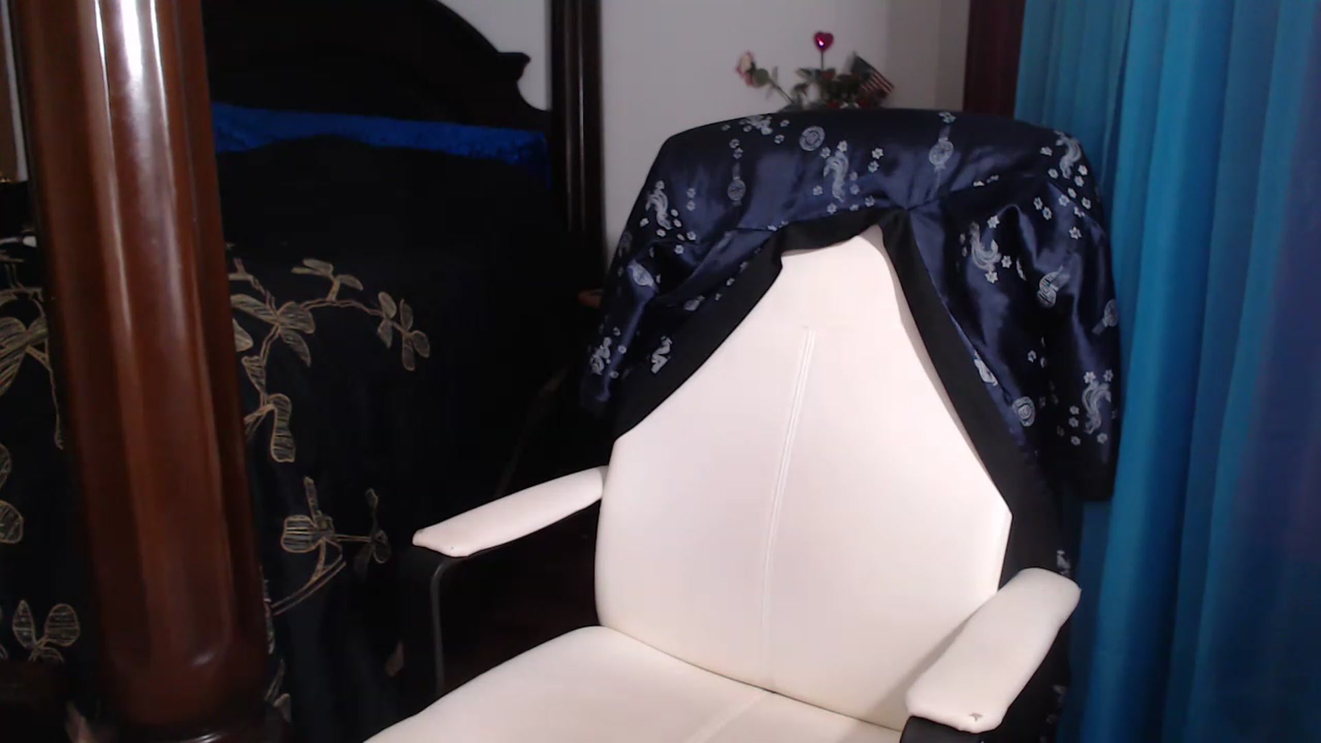 Gallery image thumbnail from Littlekai2023's myfreecams stream on, 05/03/2023, 01:31 image 13 of 20