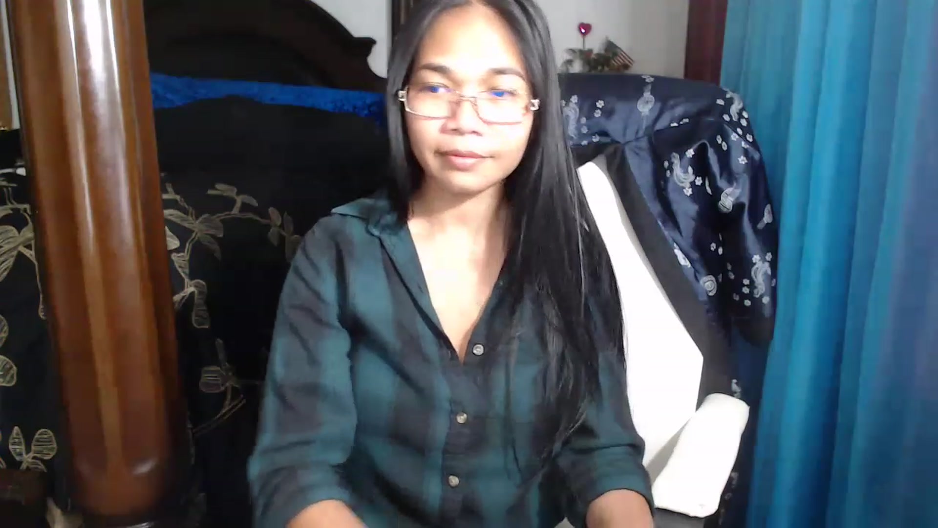 Gallery image thumbnail from Littlekai2023's myfreecams stream on, 05/03/2023, 01:31 image 17 of 20