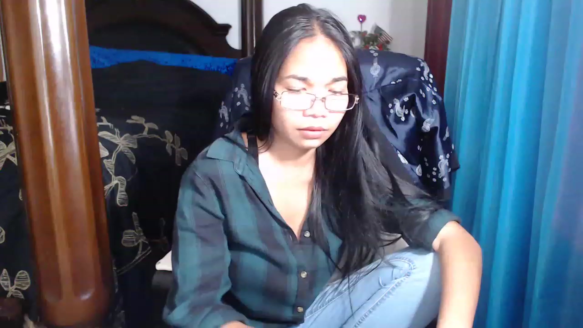 Gallery image thumbnail from Littlekai2023's myfreecams stream on, 05/03/2023, 01:31 image 6 of 20