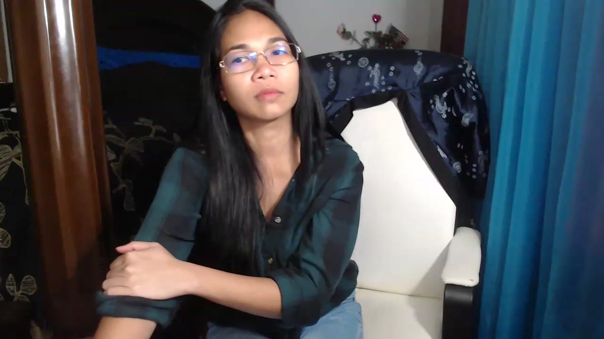 Gallery image thumbnail from Littlekai2023's myfreecams stream on, 05/03/2023, 01:31 image 10 of 20