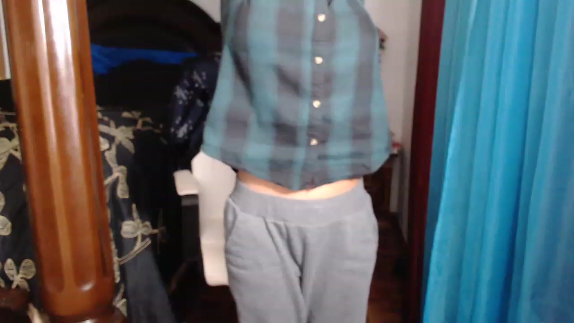 Gallery image thumbnail from Littlekai2023's myfreecams stream on, 05/03/2023, 05:11 image 18 of 20