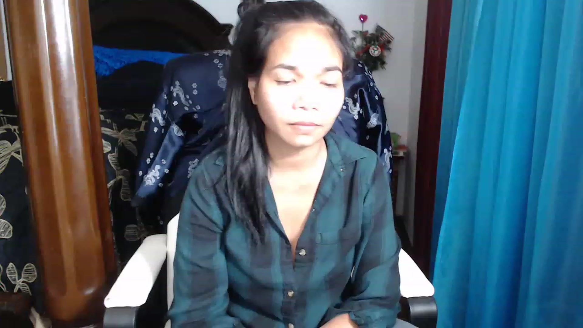 Gallery image thumbnail from Littlekai2023's myfreecams stream on, 05/03/2023, 05:11 image 12 of 20
