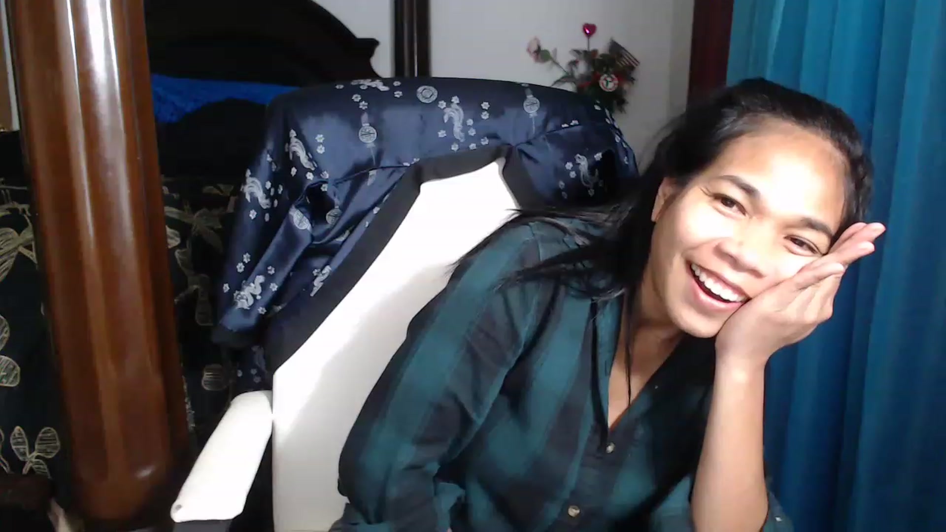 Gallery image thumbnail from Littlekai2023's myfreecams stream on, 05/03/2023, 05:11 image 16 of 20