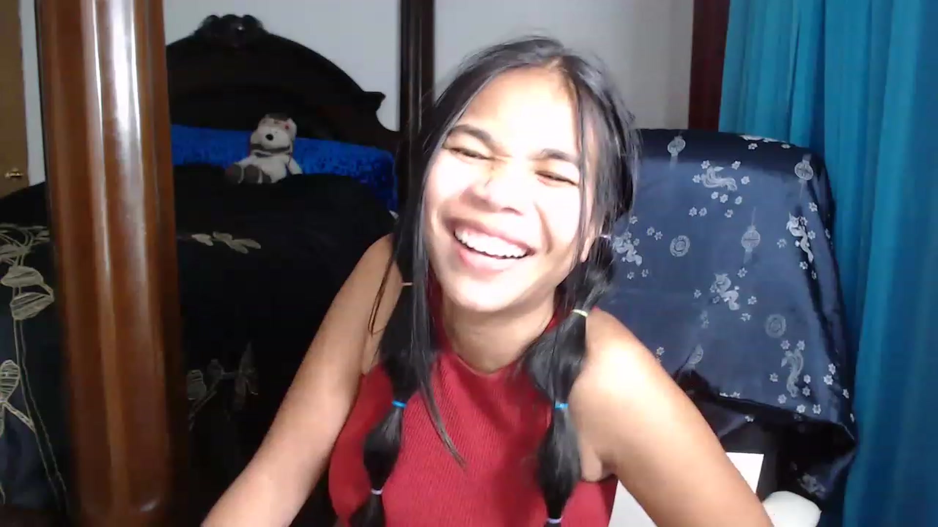 Gallery image thumbnail from Littlekai2023's myfreecams stream on, 05/04/2023, 03:45 image 16 of 20