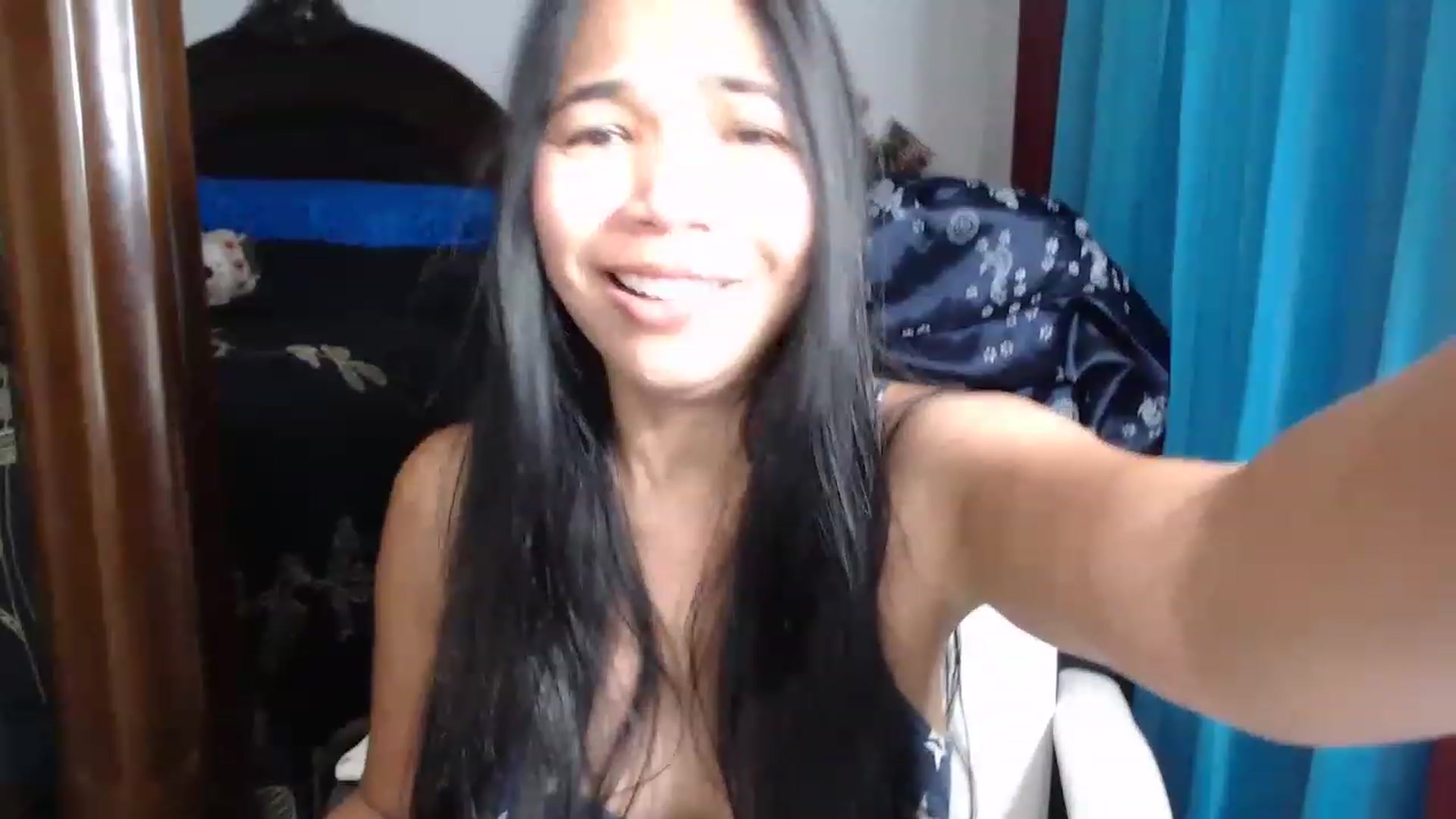 Gallery image thumbnail from Littlekai2023's myfreecams stream on, 05/06/2023, 03:07 image 12 of 20