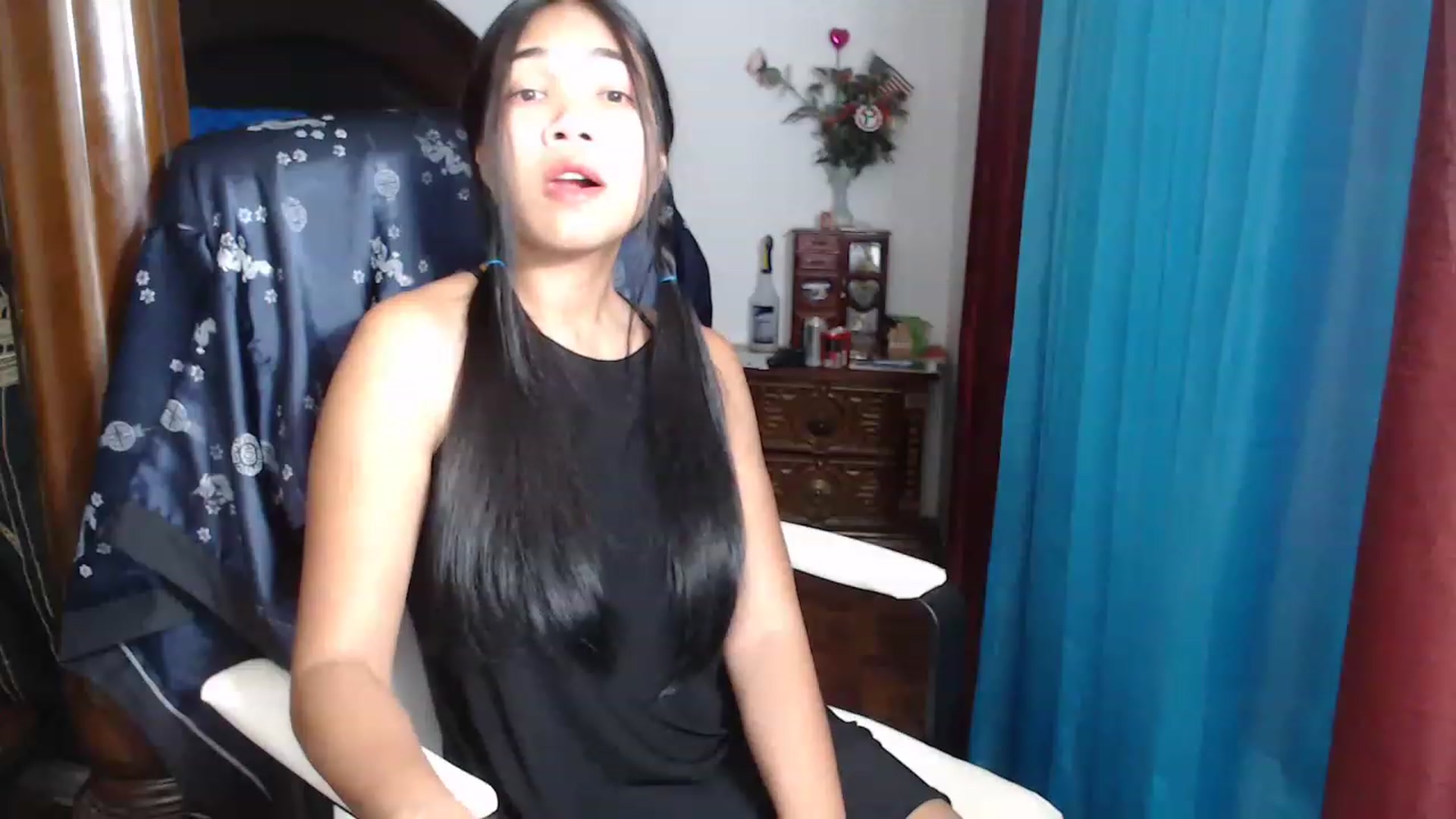 Gallery image thumbnail from Littlekai2023's myfreecams stream on, 05/08/2023, 02:43 image 2 of 20