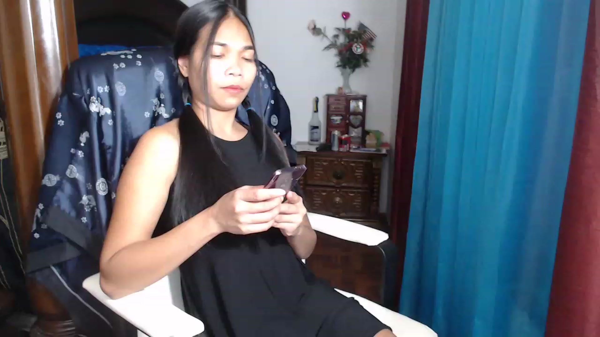 Gallery image thumbnail from Littlekai2023's myfreecams stream on, 05/08/2023, 02:43 image 1 of 20