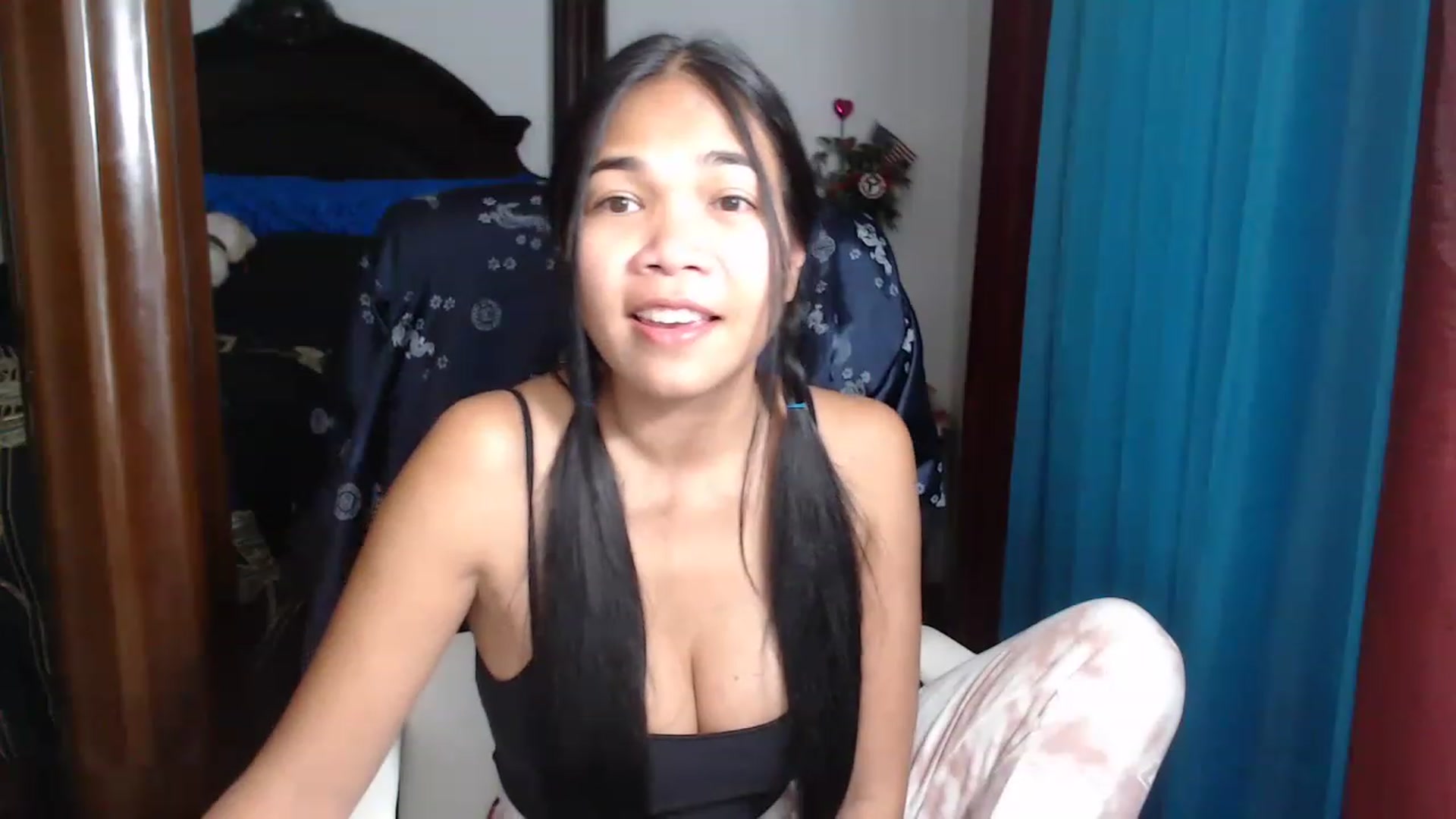 Gallery image thumbnail from Littlekai2023's myfreecams stream on, 05/08/2023, 06:15 image 16 of 20