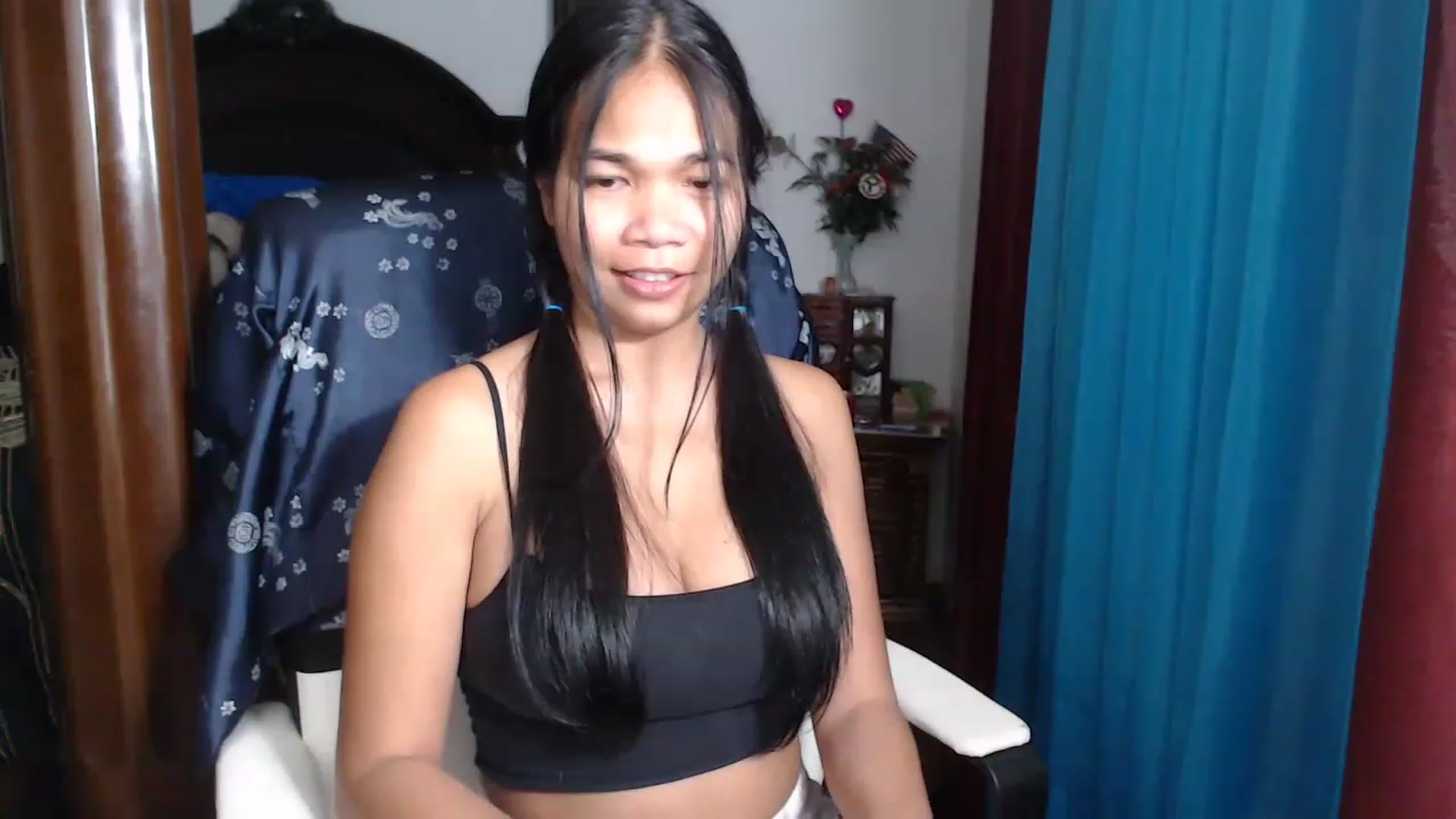 Gallery image thumbnail from Littlekai2023's myfreecams stream on, 05/08/2023, 06:15 image 18 of 20