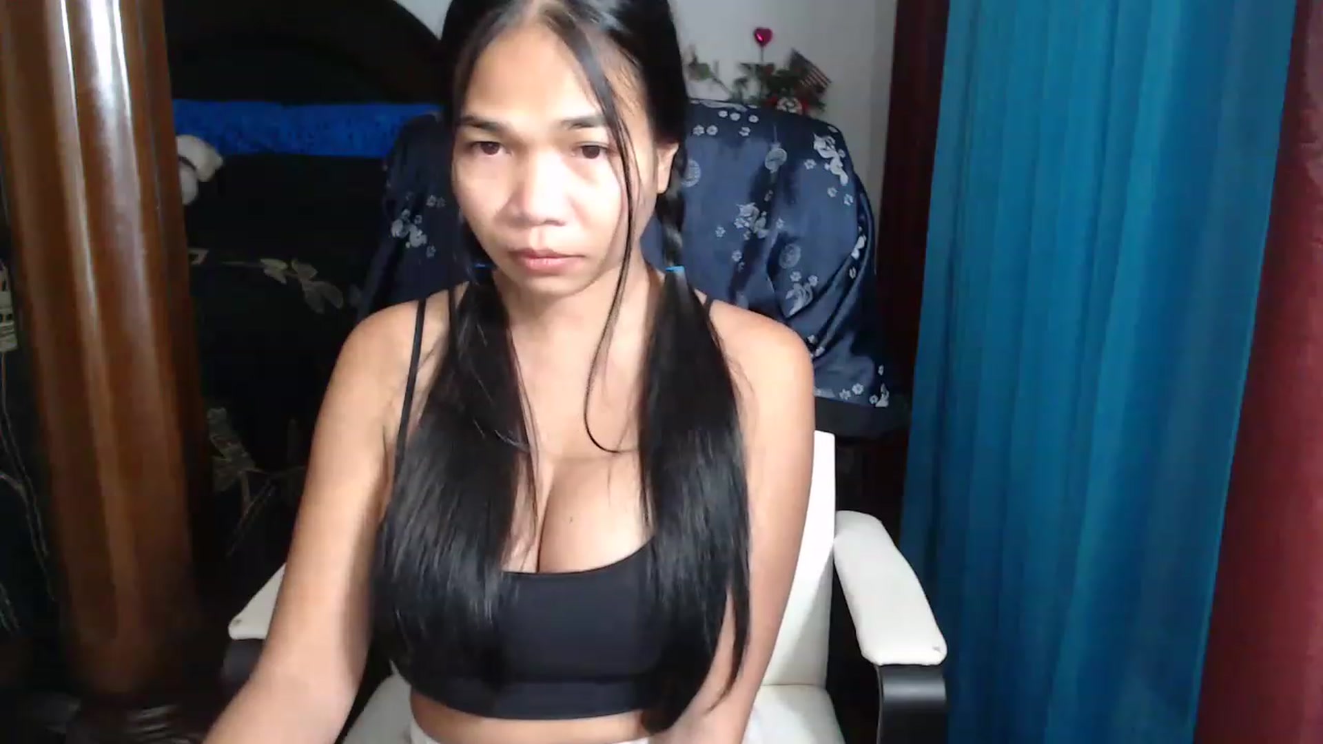 Gallery image thumbnail from Littlekai2023's myfreecams stream on, 05/08/2023, 06:15 image 12 of 20