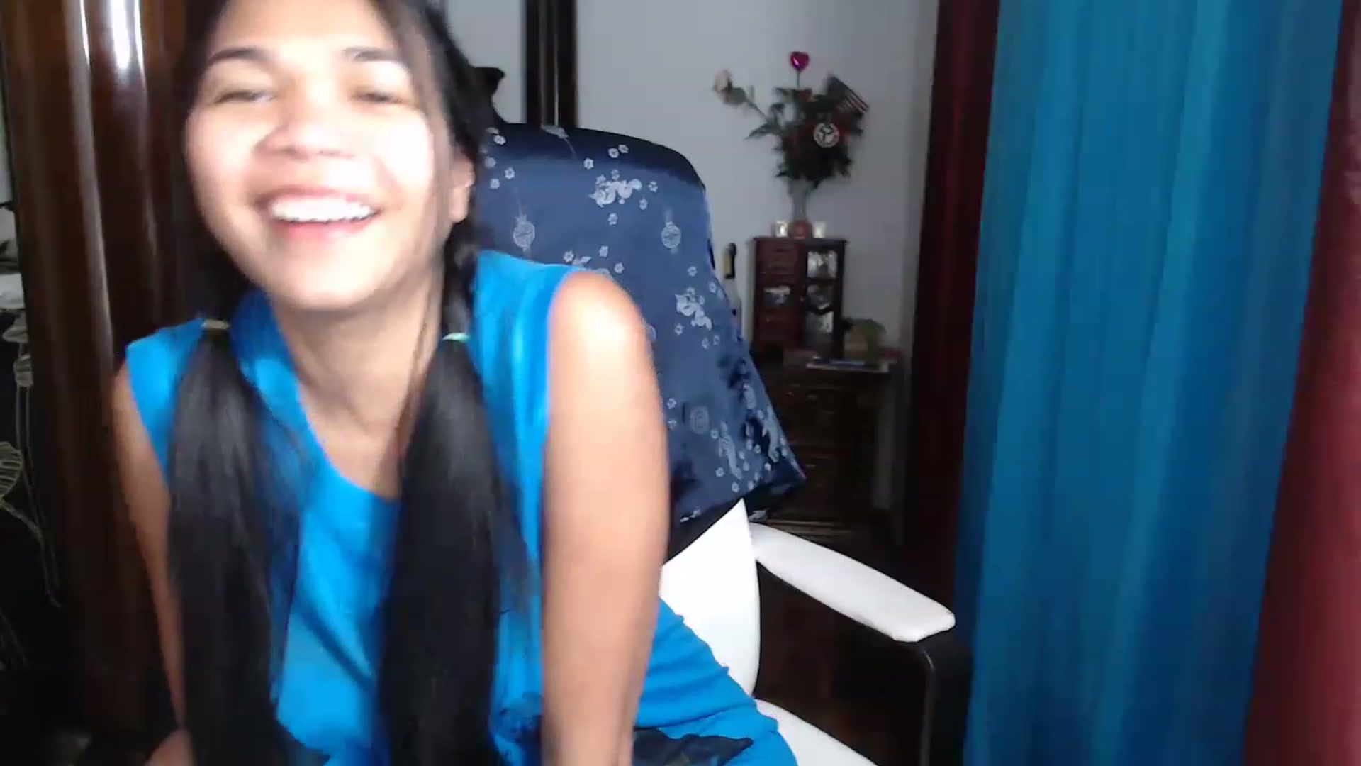 Gallery image thumbnail from Littlekai2023's myfreecams stream on, 05/09/2023, 04:43 image 15 of 20