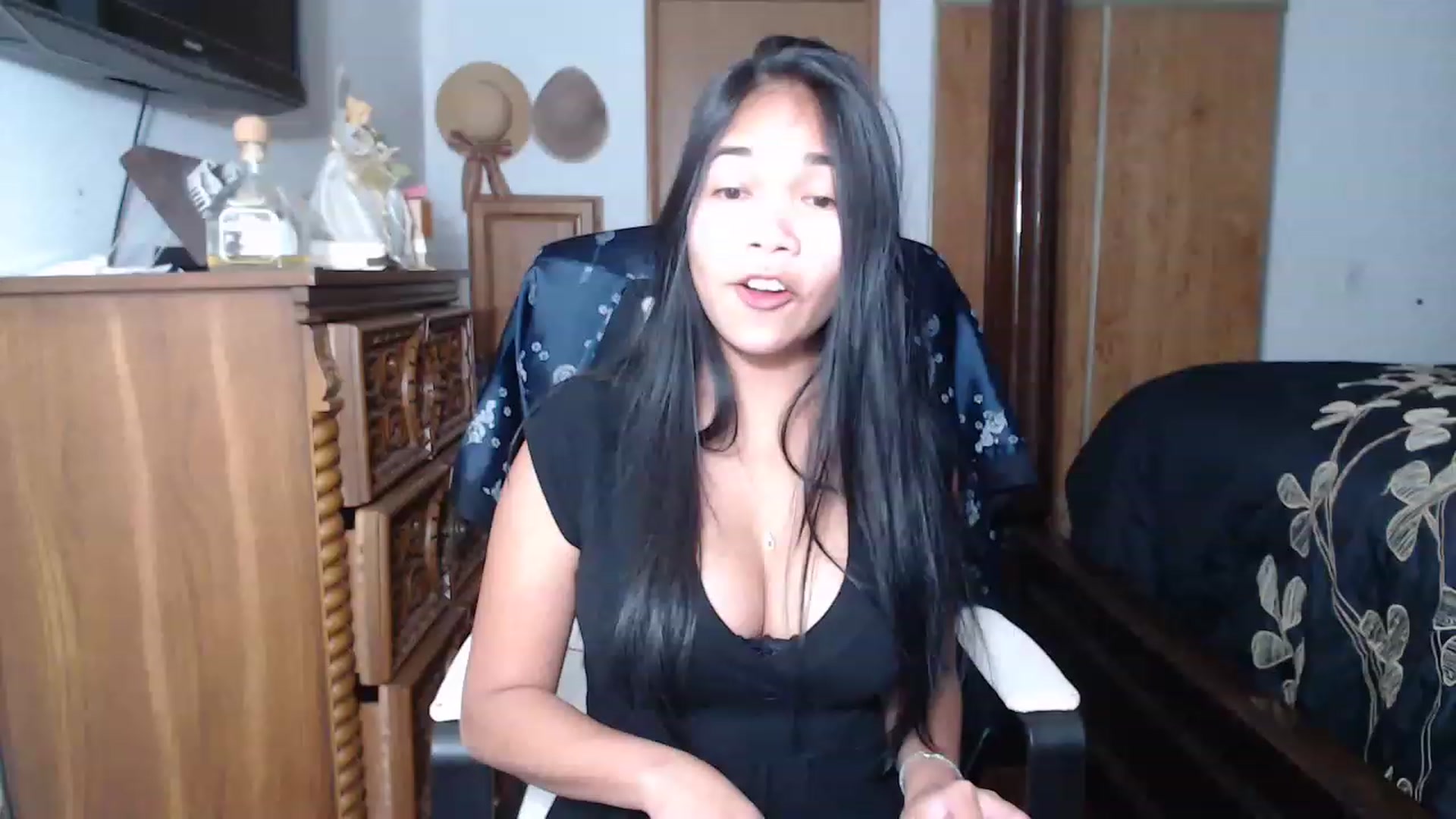 Gallery image thumbnail from Littlekai2023's myfreecams stream on, 05/10/2023, 02:24 image 7 of 20