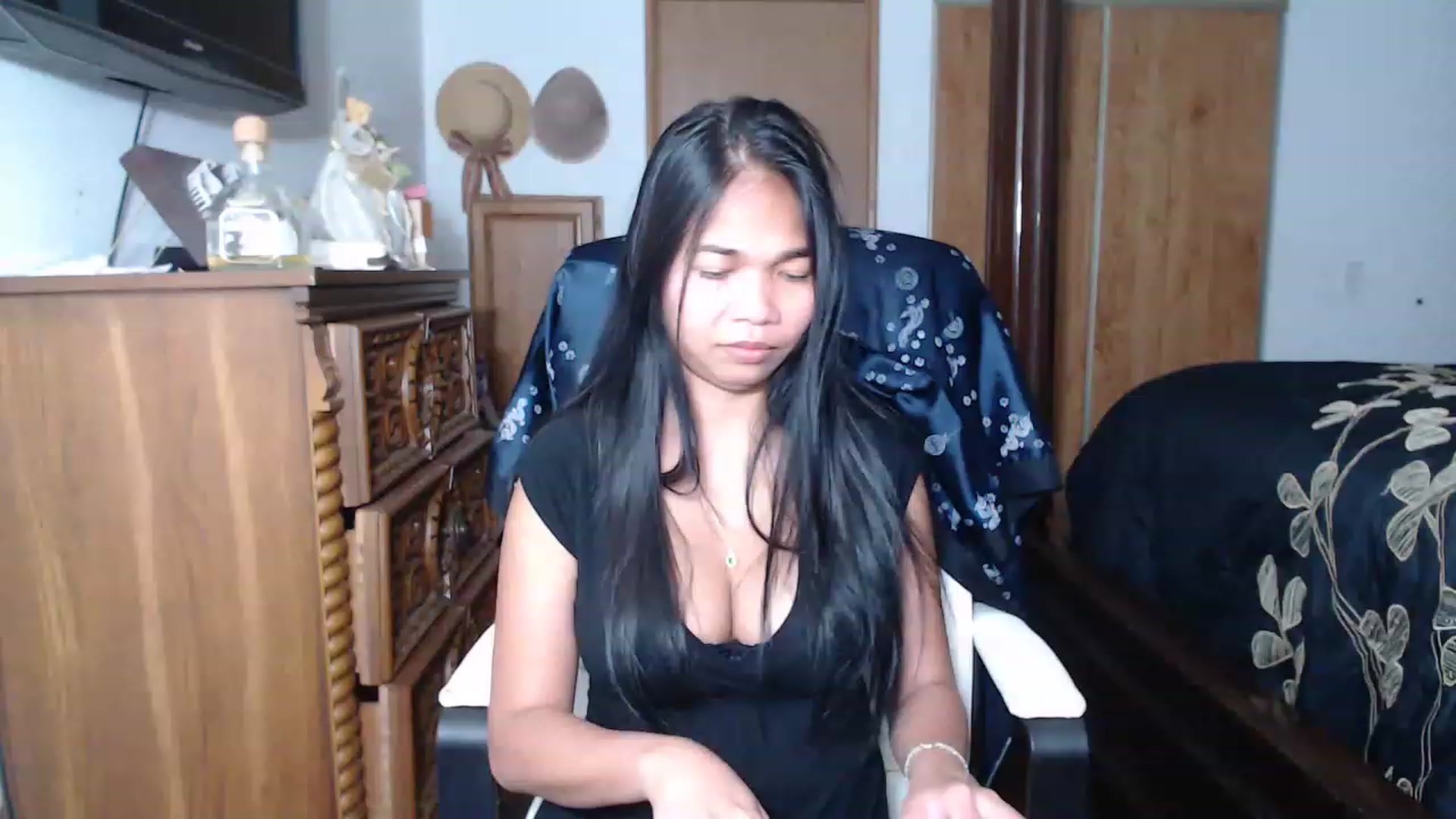 Gallery image thumbnail from Littlekai2023's myfreecams stream on, 05/10/2023, 02:24 image 9 of 20