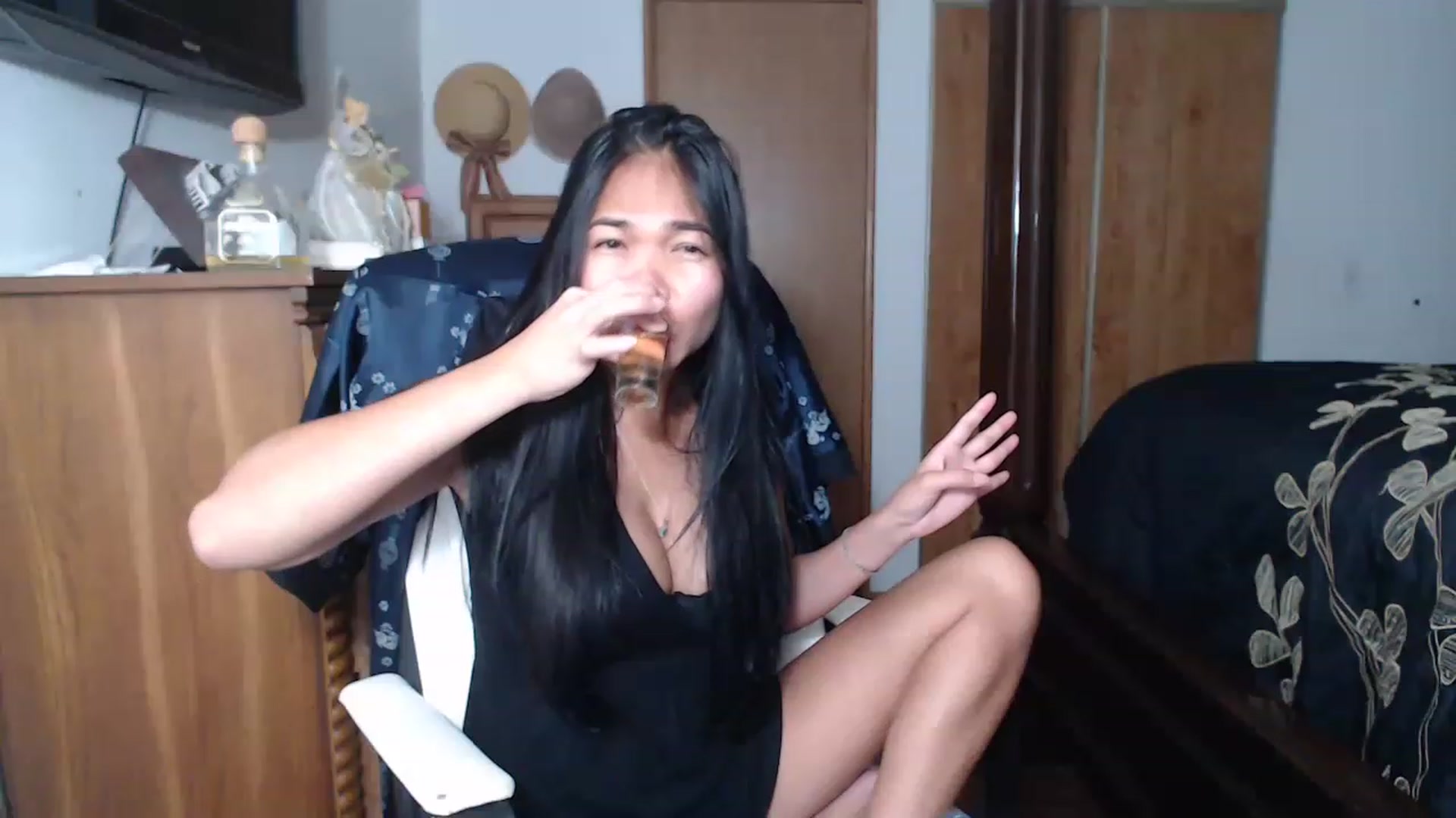 Gallery image thumbnail from Littlekai2023's myfreecams stream on, 05/10/2023, 02:24 image 5 of 20