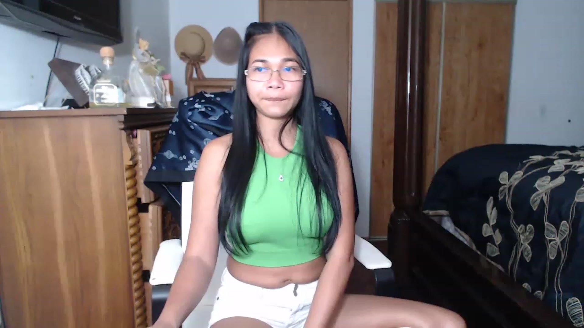 Gallery image thumbnail from Littlekai2023's myfreecams stream on, 05/11/2023, 01:08 image 13 of 20