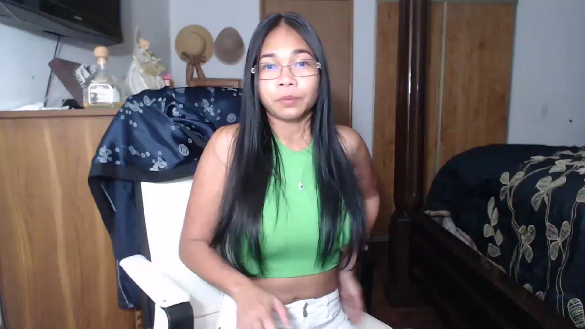 Gallery image thumbnail from Littlekai2023's myfreecams stream on, 05/11/2023, 01:08 image 4 of 20
