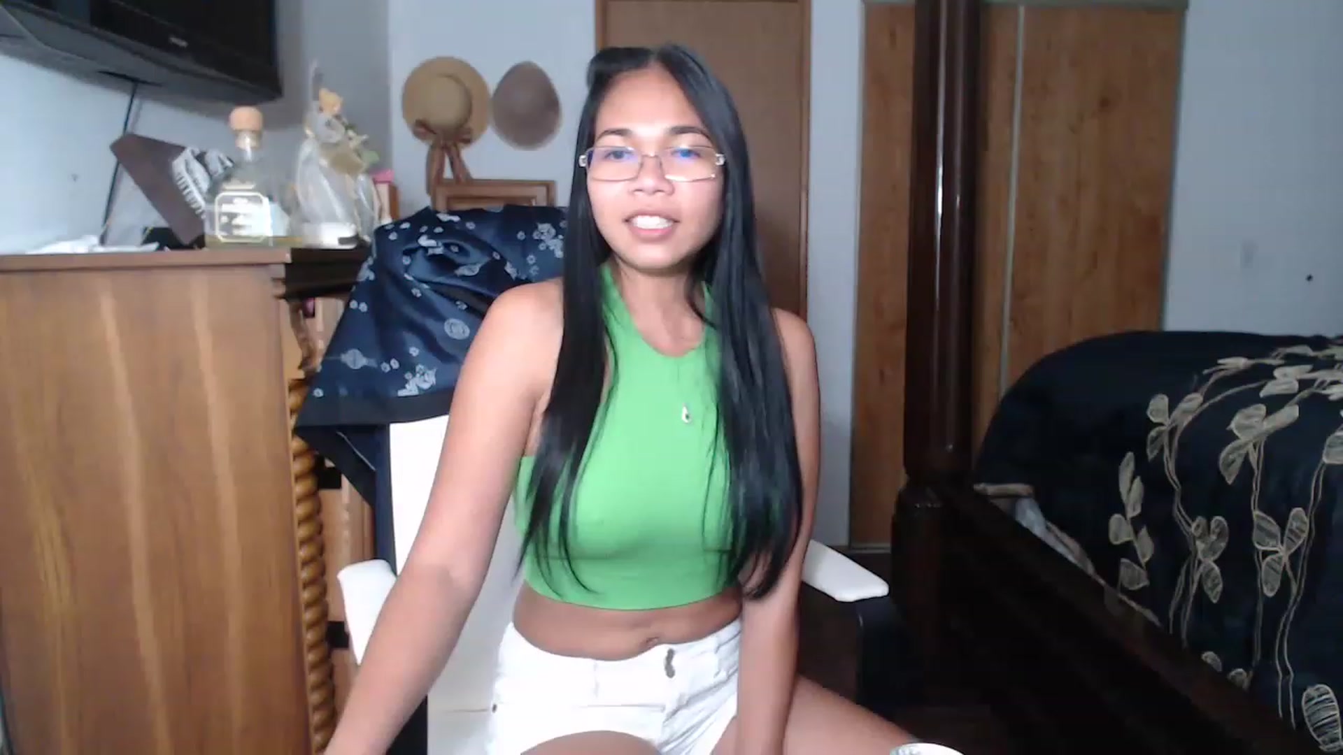 Gallery image thumbnail from Littlekai2023's myfreecams stream on, 05/11/2023, 01:08 image 12 of 20