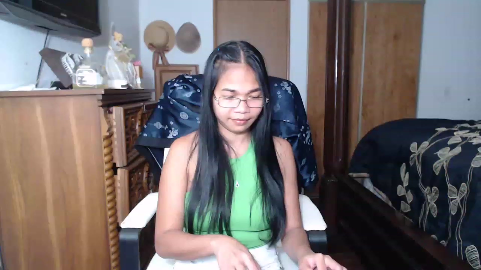 Gallery image thumbnail from Littlekai2023's myfreecams stream on, 05/11/2023, 01:08 image 17 of 20