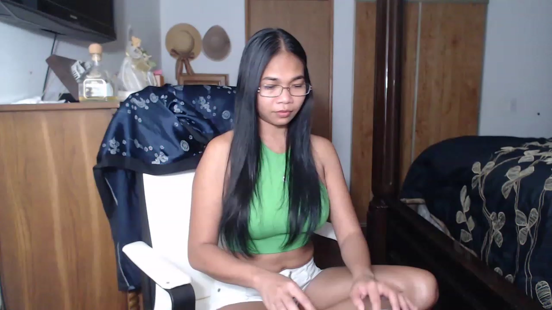 Gallery image thumbnail from Littlekai2023's myfreecams stream on, 05/11/2023, 01:08 image 3 of 20