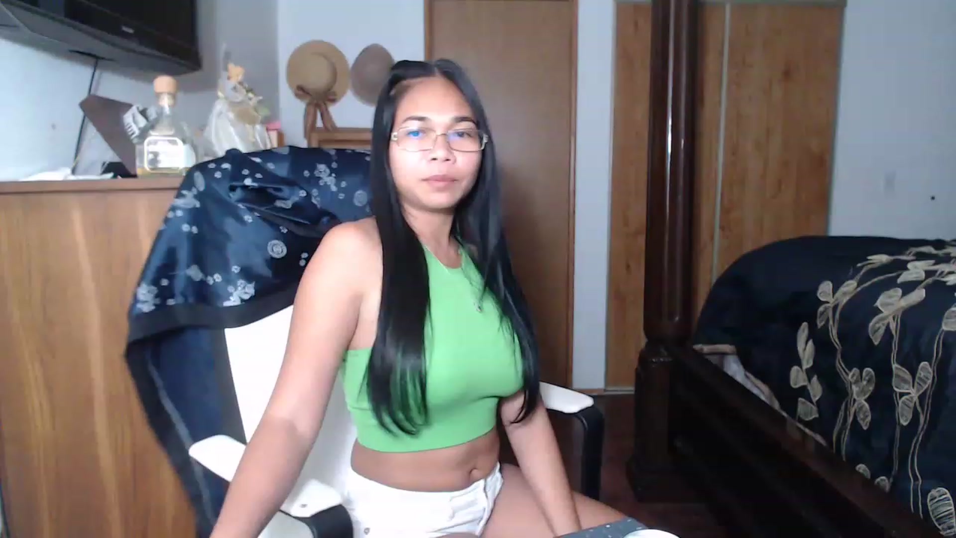Gallery image thumbnail from Littlekai2023's myfreecams stream on, 05/11/2023, 01:08 image 8 of 20
