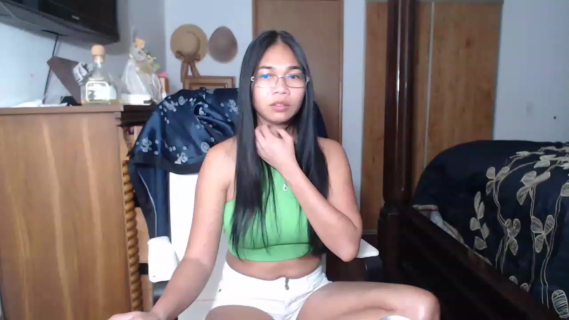 Gallery image thumbnail from Littlekai2023's myfreecams stream on, 05/11/2023, 01:08 image 1 of 20