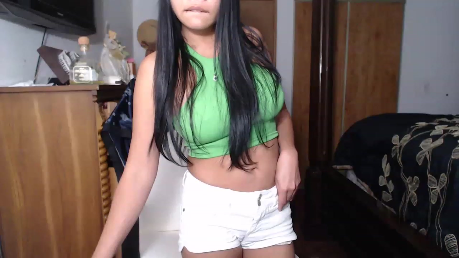 Gallery image thumbnail from Littlekai2023's myfreecams stream on, 05/11/2023, 01:08 image 15 of 20