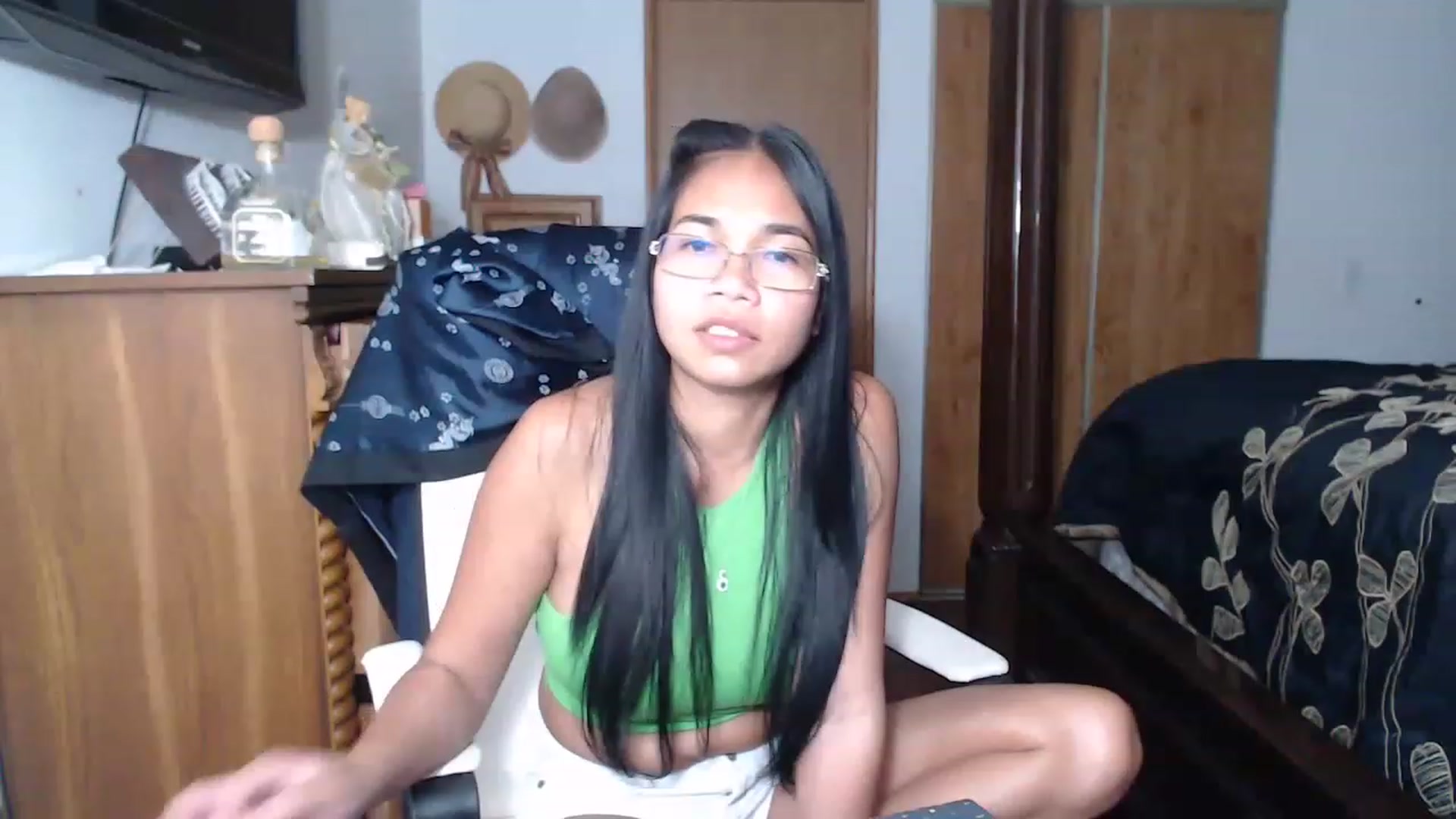 Gallery image thumbnail from Littlekai2023's myfreecams stream on, 05/11/2023, 01:08 image 14 of 20