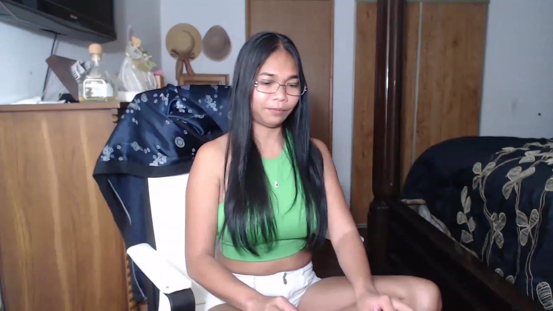 Gallery image thumbnail from Littlekai2023's myfreecams stream on, 05/11/2023, 01:08 image 6 of 20