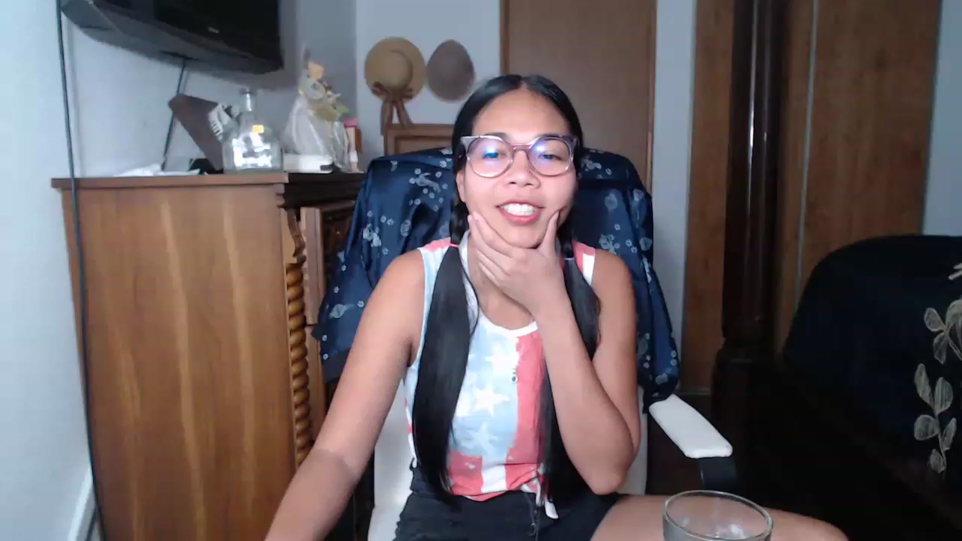 Gallery image thumbnail from Littlekai2023's myfreecams stream on, 05/11/2023, 23:58 image 7 of 20