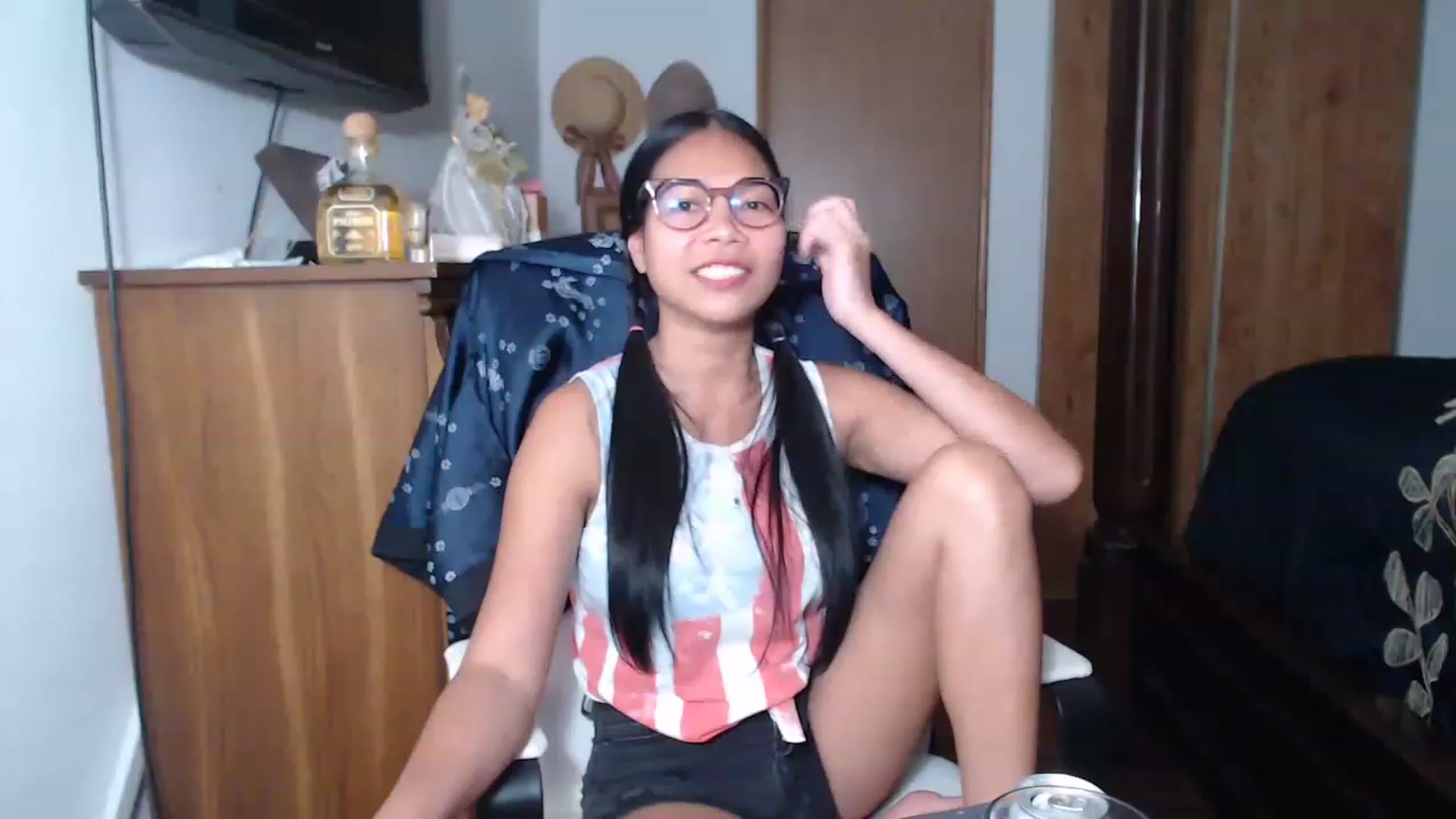 Gallery image thumbnail from Littlekai2023's myfreecams stream on, 05/11/2023, 23:58 image 15 of 20
