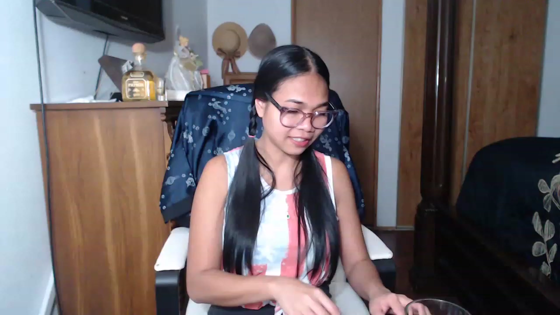 Gallery image thumbnail from Littlekai2023's myfreecams stream on, 05/11/2023, 23:58 image 12 of 20