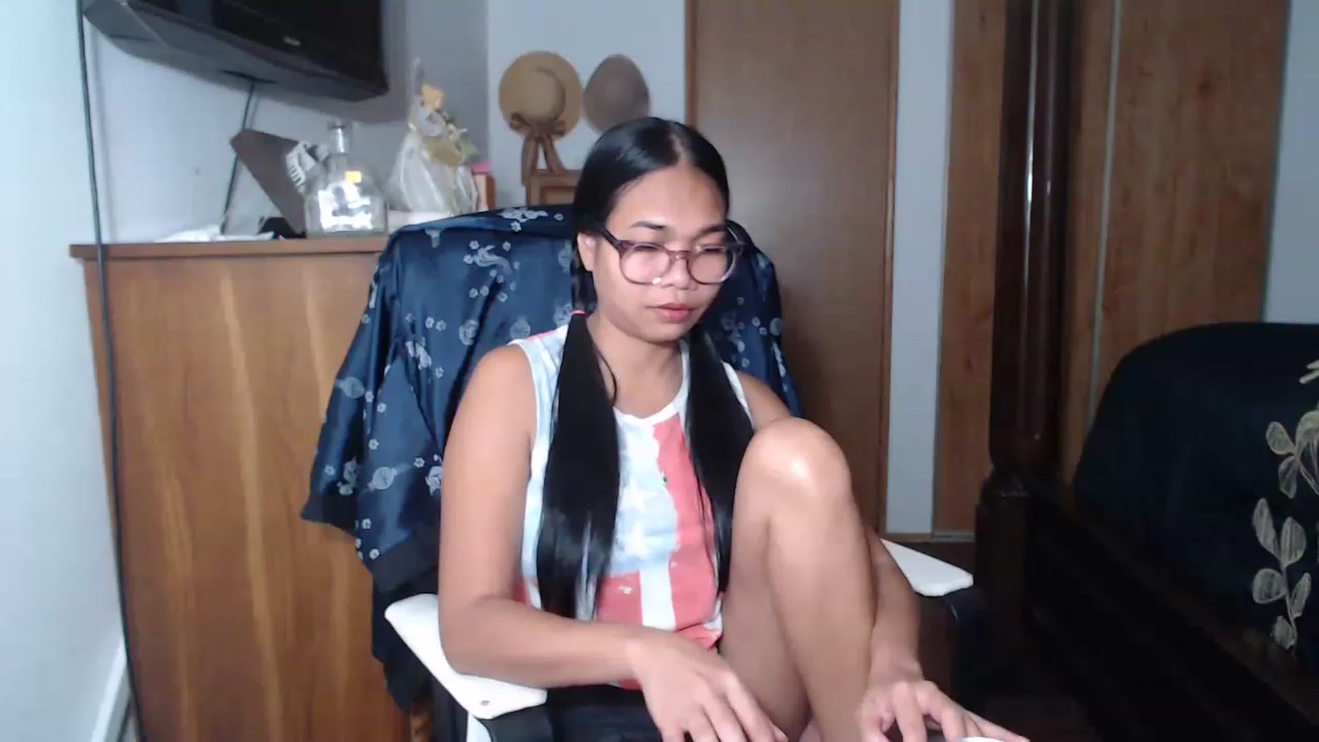 Gallery image thumbnail from Littlekai2023's myfreecams stream on, 05/11/2023, 23:58 image 2 of 20