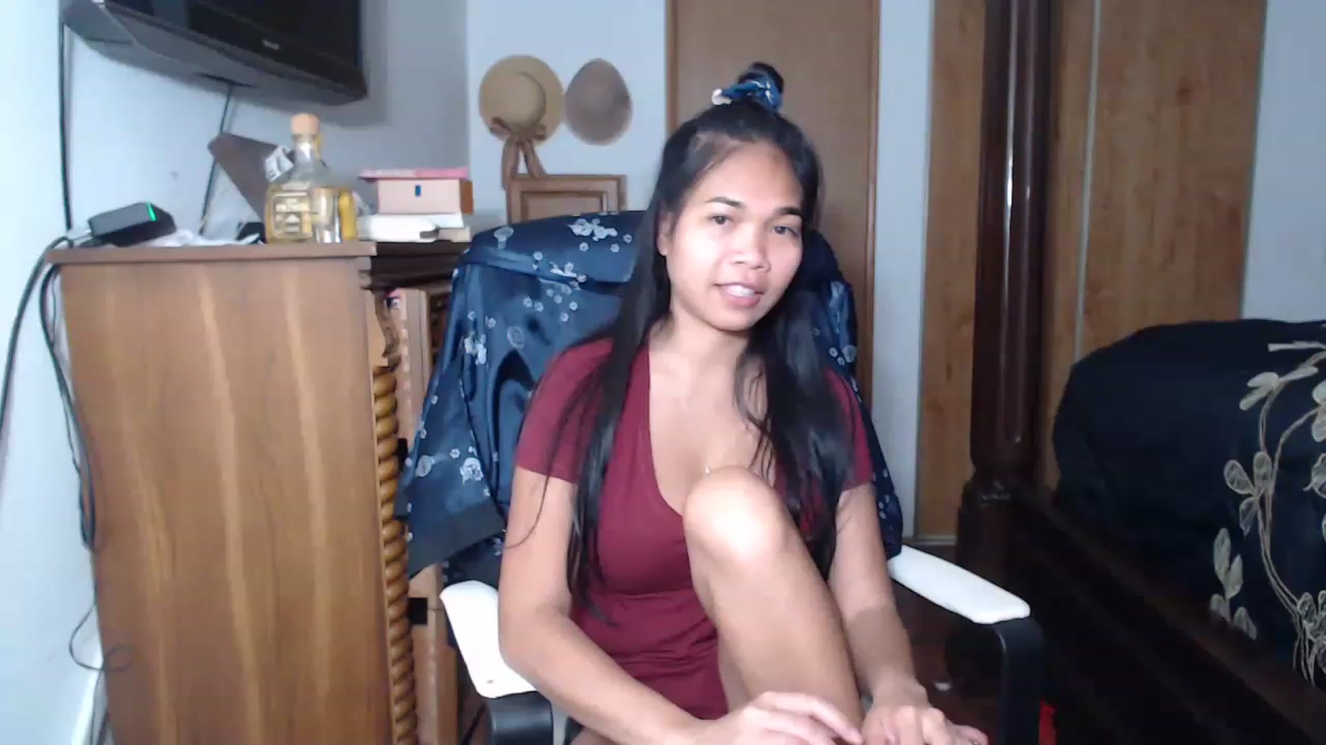 Gallery image thumbnail from Littlekai2023's myfreecams stream on, 05/12/2023, 22:37 image 14 of 20