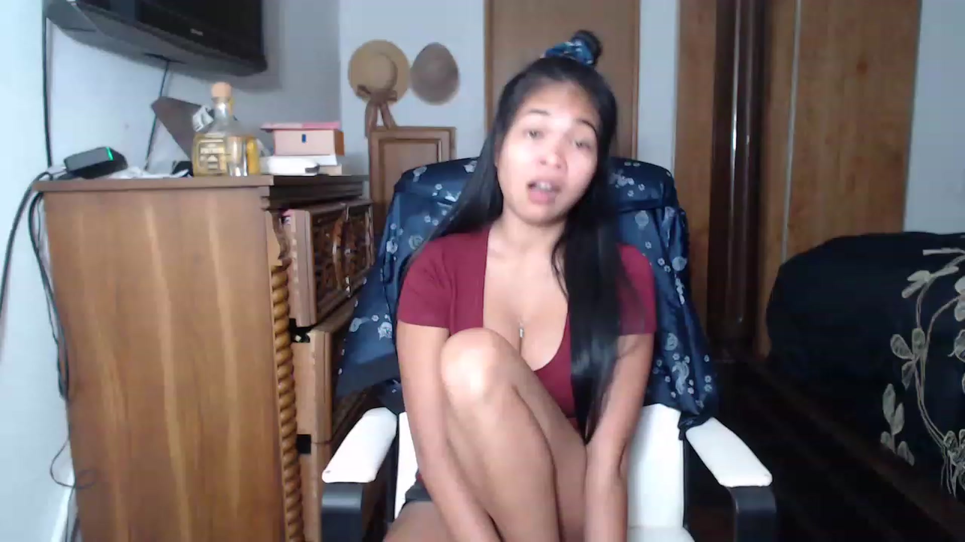 Gallery image thumbnail from Littlekai2023's myfreecams stream on, 05/12/2023, 22:37 image 3 of 20