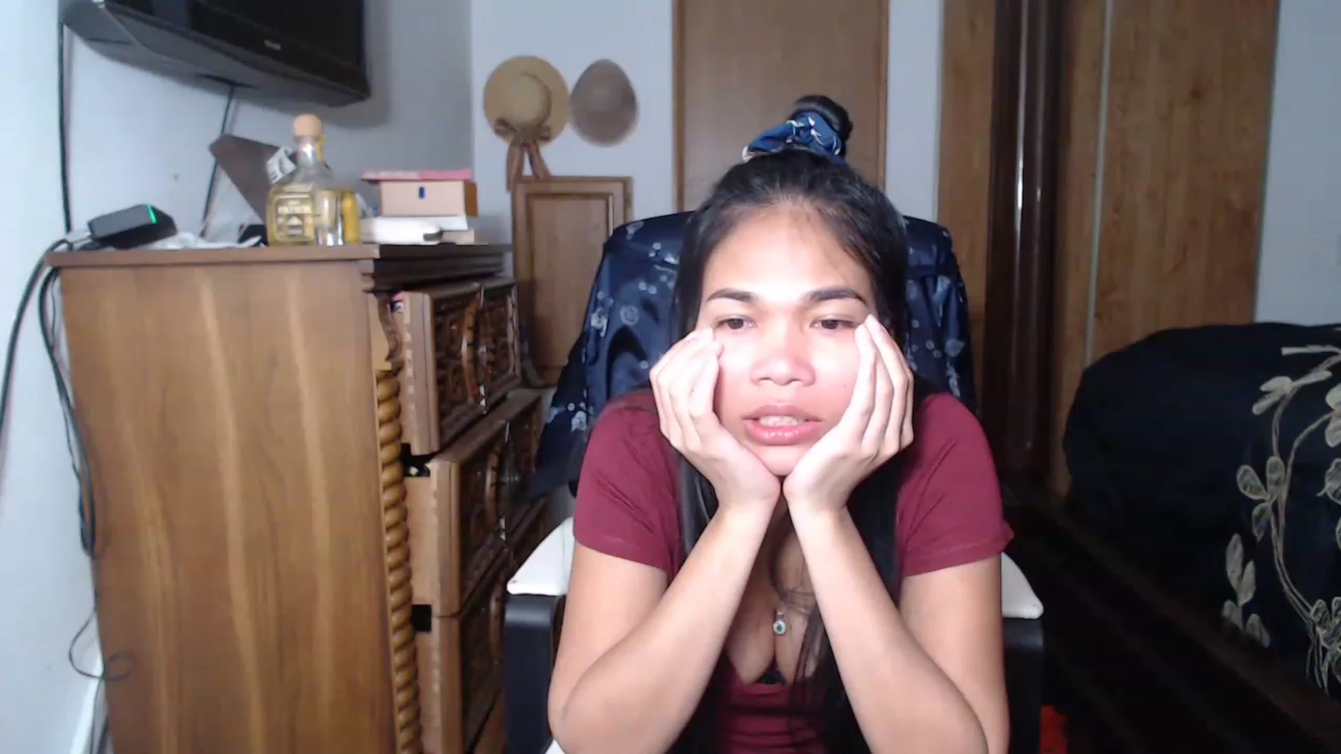 Gallery image thumbnail from Littlekai2023's myfreecams stream on, 05/12/2023, 22:37 image 16 of 20