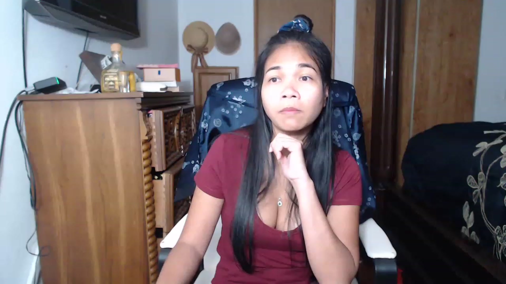 Gallery image thumbnail from Littlekai2023's myfreecams stream on, 05/12/2023, 22:37 image 19 of 20