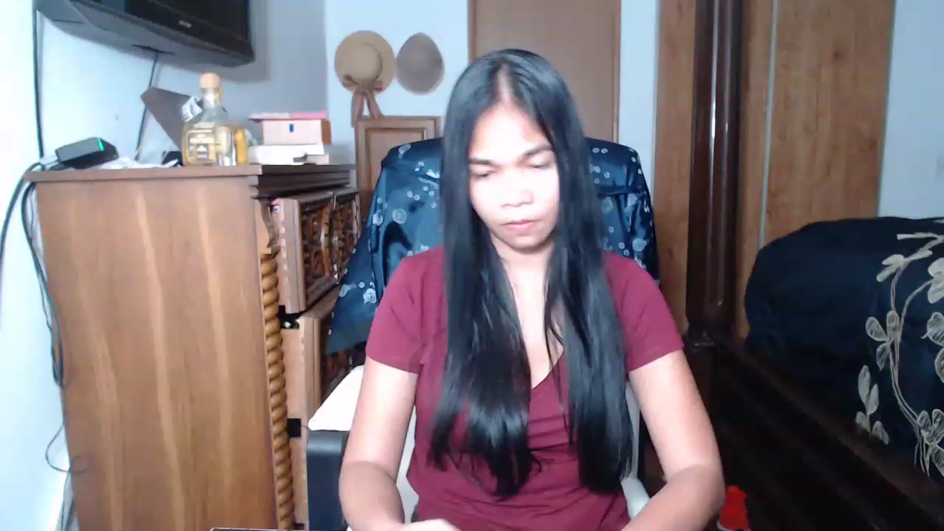 Gallery image thumbnail from Littlekai2023's myfreecams stream on, 05/13/2023, 24:29 image 9 of 20