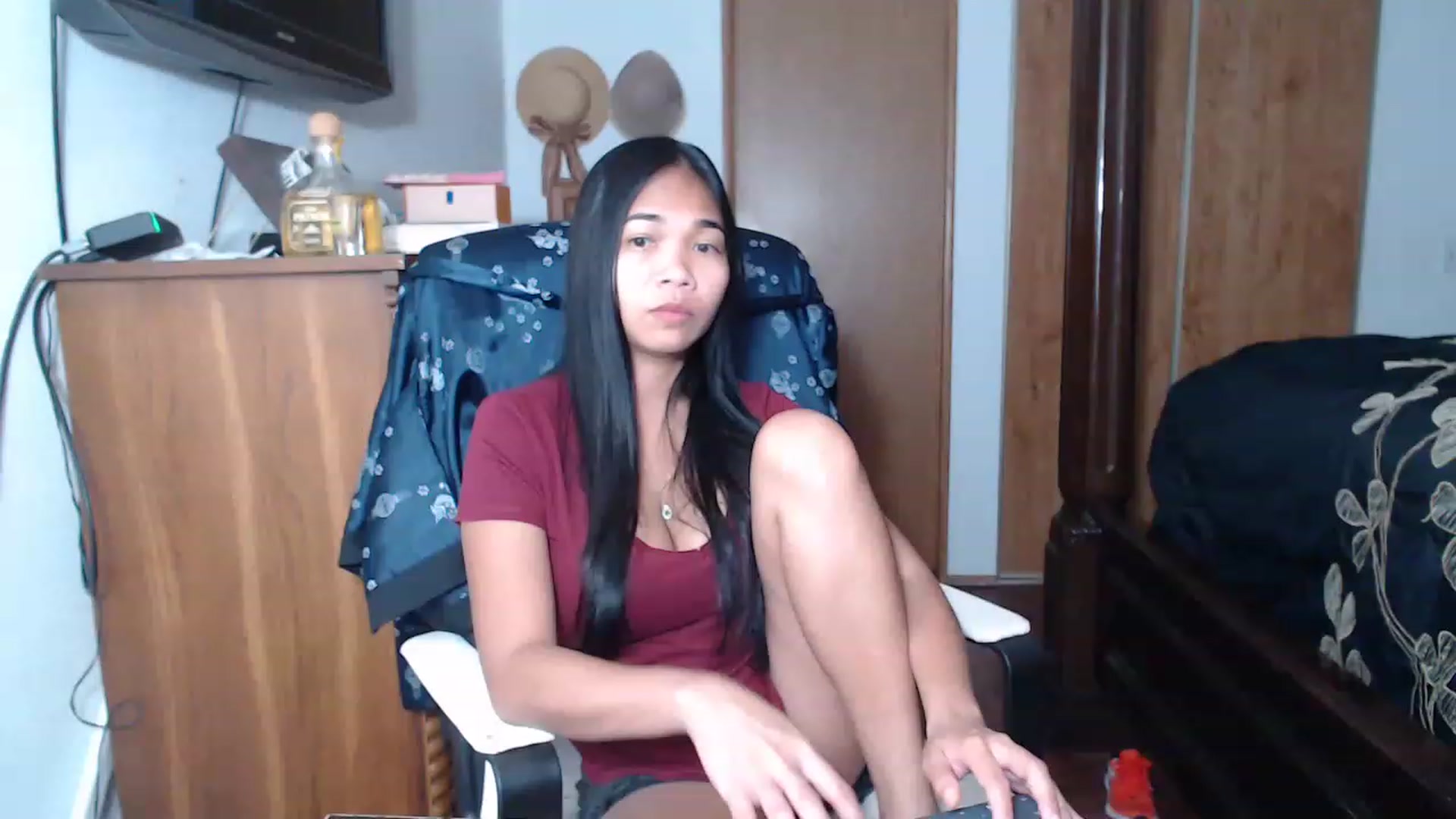 Gallery image thumbnail from Littlekai2023's myfreecams stream on, 05/13/2023, 24:29 image 4 of 20